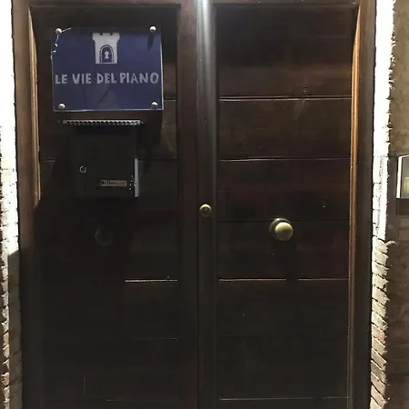 Le Vie Del Piano بيت ضيافة